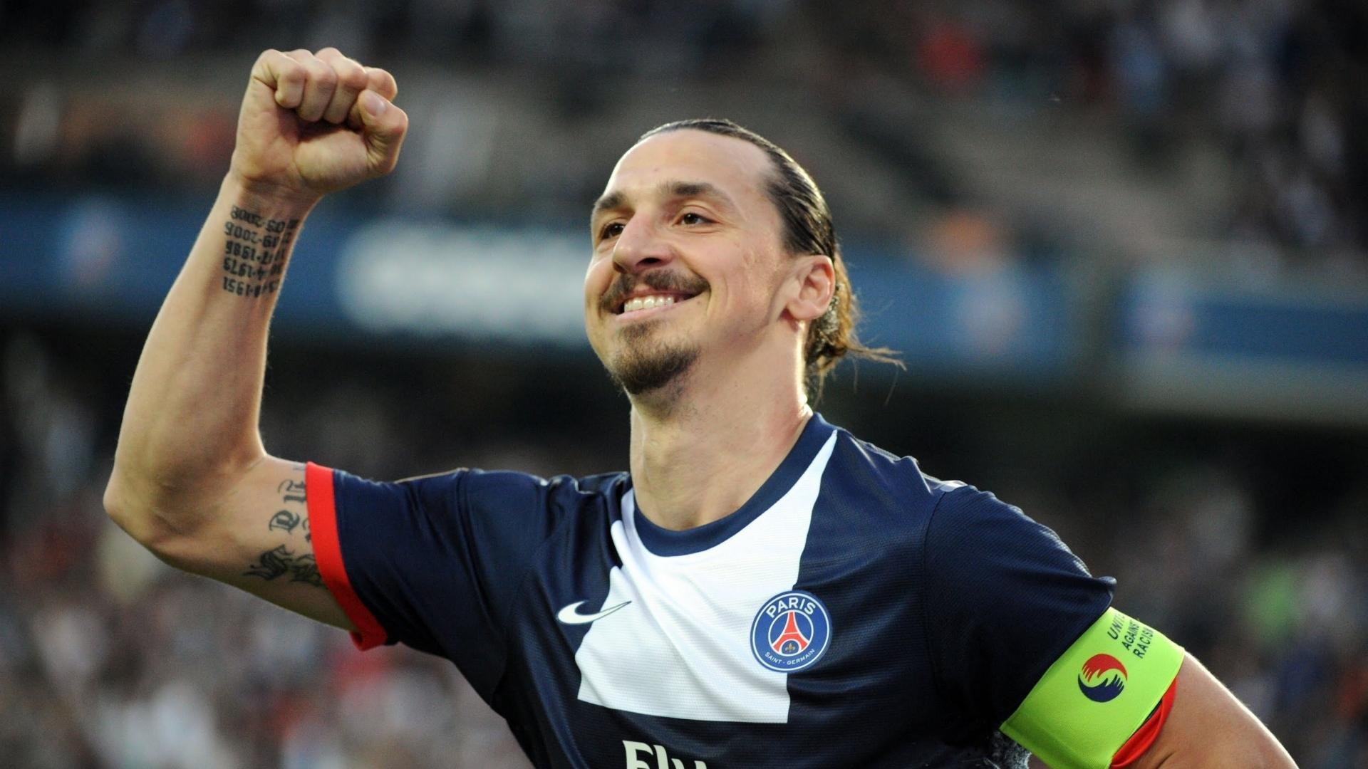 巴黎圣日耳曼球员涉嫌欺凌，引发舆论热议，巴黎圣日耳曼全队